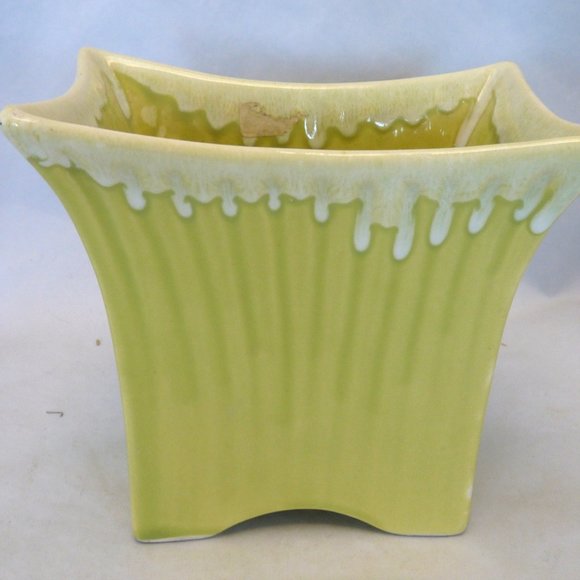 Marietta Modern | Accents | Vintage Marietta Modern Yellow Pottery Vase ...